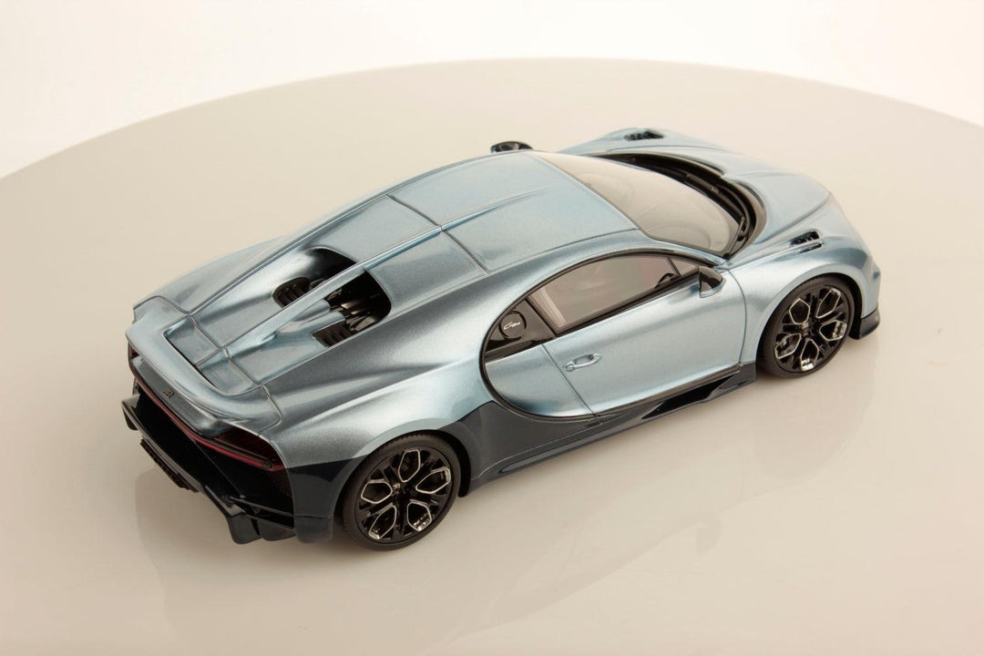 Bugatti Chiron Profilée 1:18 Model car - MR Collection