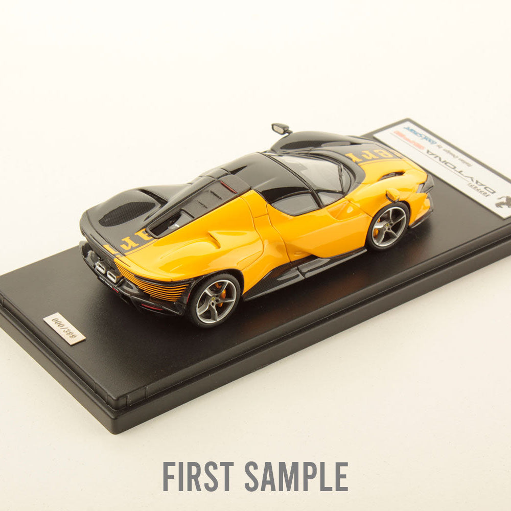 Ferrari Daytona SP3 Closed Roof - Giallo Modena / Shiny Carbon - Looksmart 1:43 Model Car