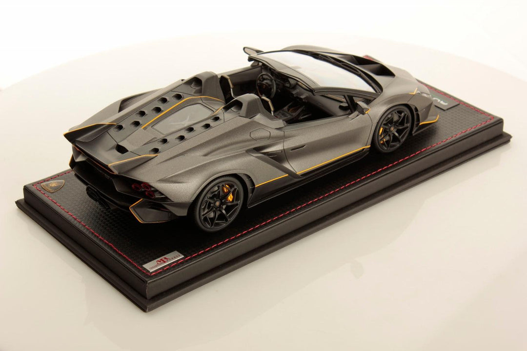 Lamborghini Autentica Scale 1:18- MR Collection
