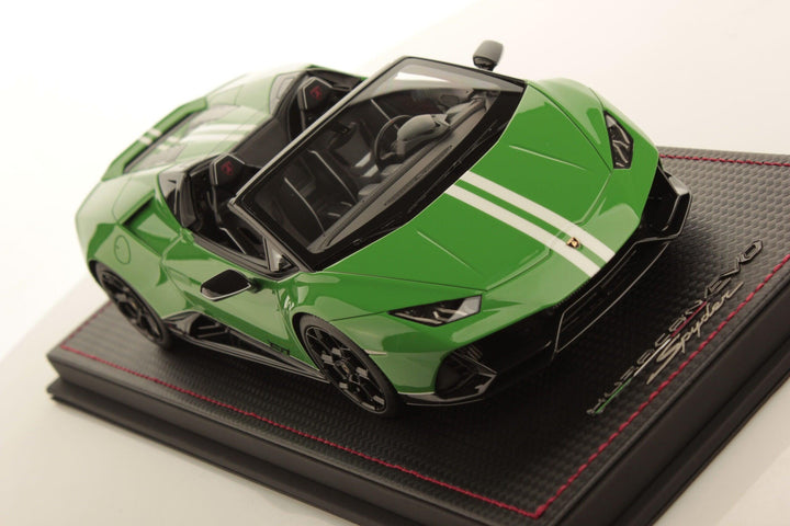 Lamborghini Huracan Evo 60th anniversary Verde Viper 1:18 Model Car -  MR Collection