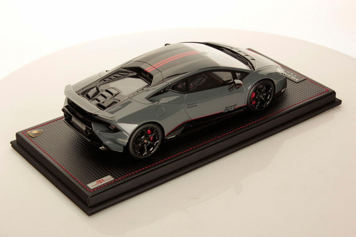 Lamborghini Huracan STO 60th anniversary Grigio Telesto 1:18 Model Car -  MR Collection