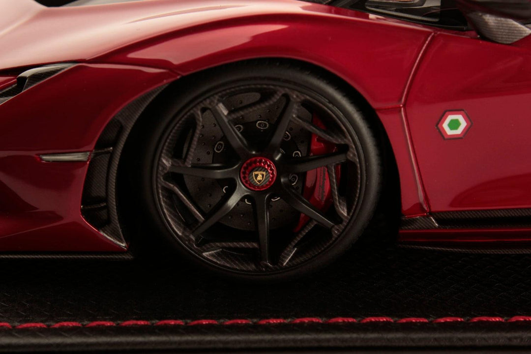 Lamborghini Invencible Scale 1:18 Rosso Efesto- MR Collection