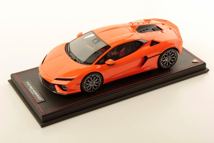 Lamborghini Temerario Arancio Apodis - 1:18 MR Collection
