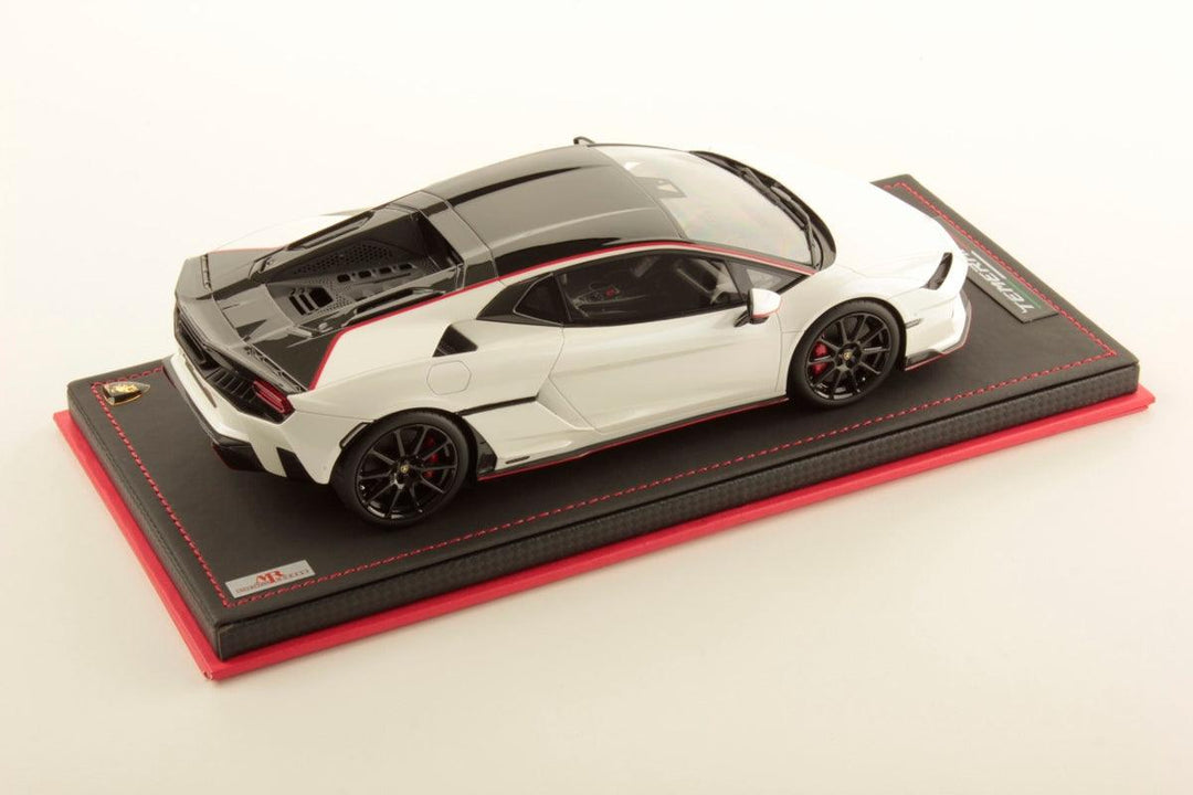 Lamborghini Temerario Alleggerita Package Balloon White  - 1:18 MR Collection